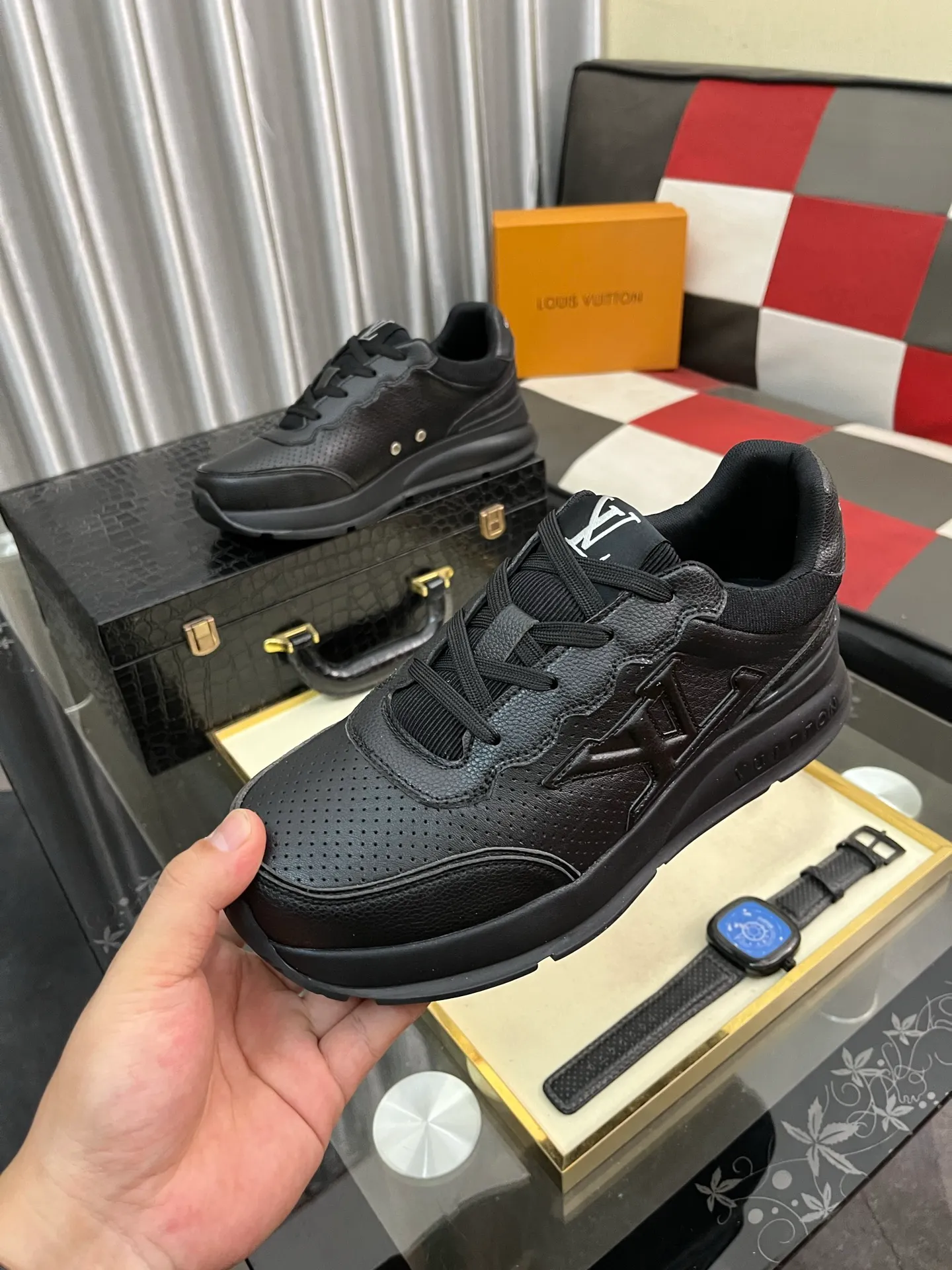 Men's shoes 💰458⌚️⌚️[Louis Vuitton LV] Dad shoes are popular casual sports shoes with outsole, breathable and comfortable, easy to walk, trendy men's versatile fly woven epoxy with ➕leather lining➕Gucci's popular original outsole, sports and running style, super comfortable. Code number 38-44